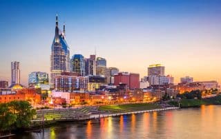 living in moving to nashville tennessee